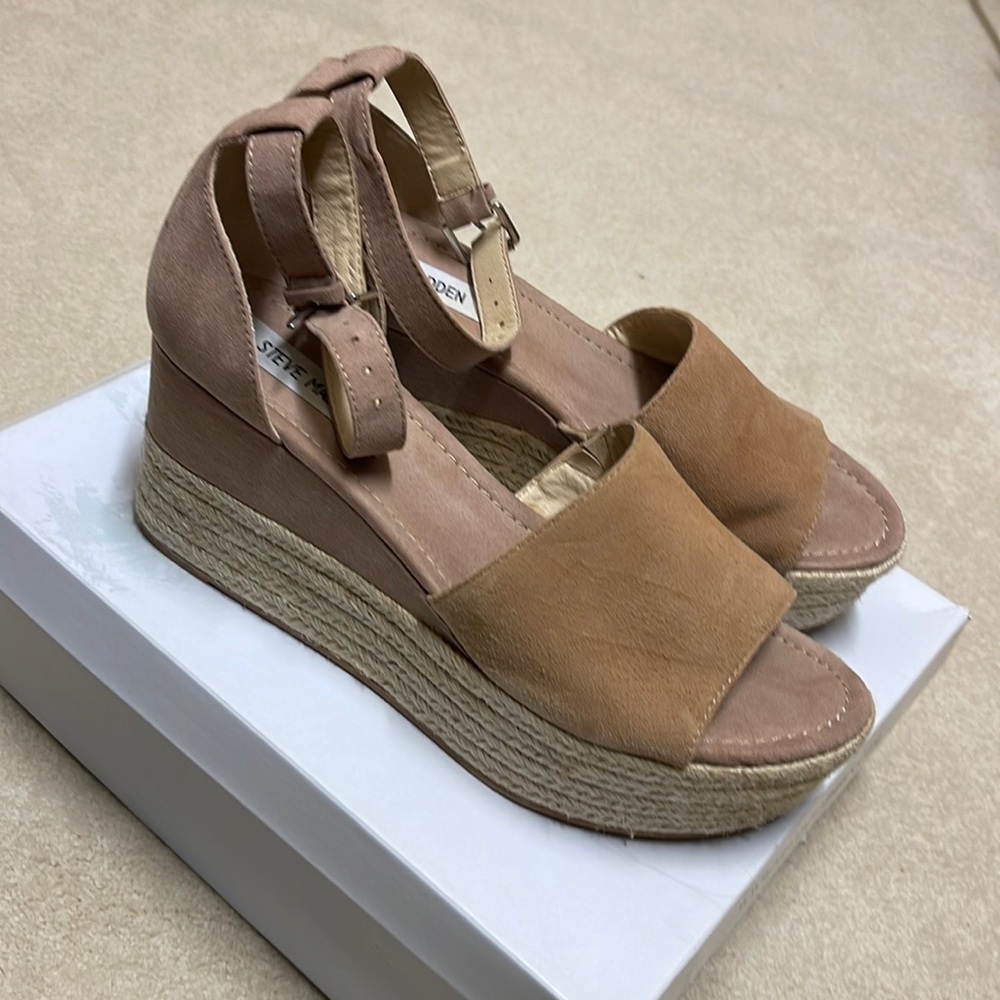 9.5 Steve Madden Wedge Sandals